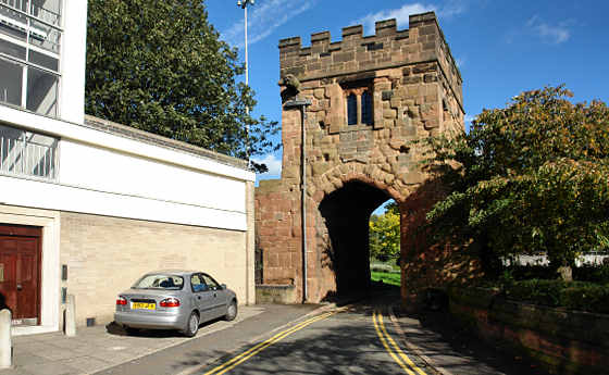 Cook St Gate in 2006