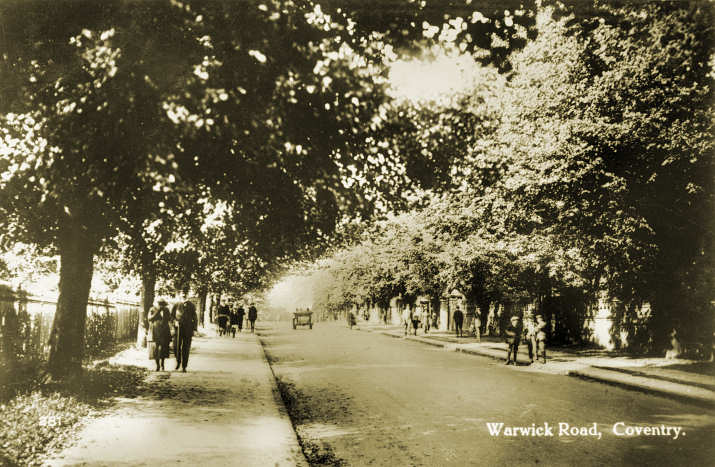 Warwick Road today and early 1930s