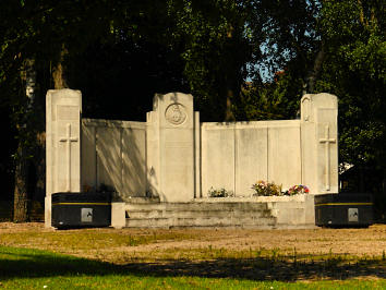 The Civilian Monument at the London Road Cemetery