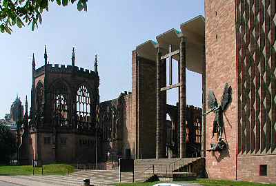 The New Coventry Cathedral and Ruins, Priory Street 2004