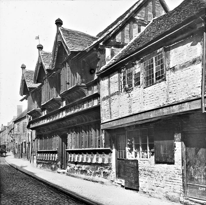 Ford's Hospital before and after restoration