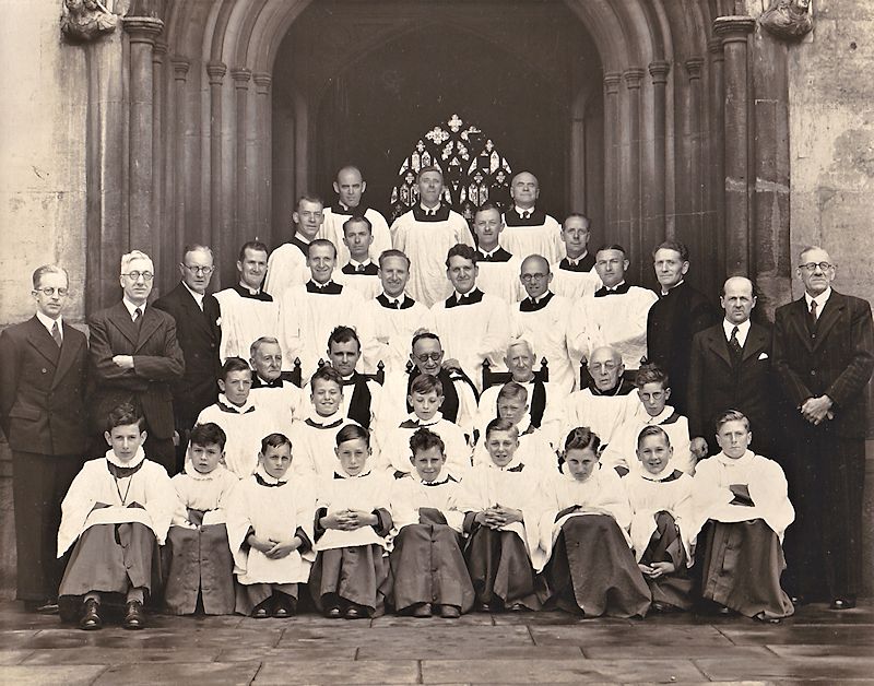 Arthur Linnett with the Holy Trinity Choir late 1940s