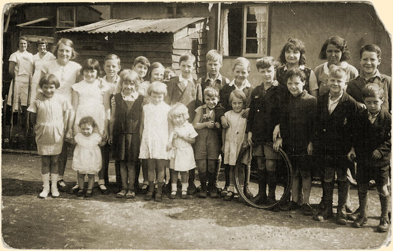 Children outside the Munition Cottages