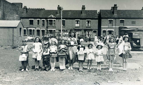 Post-war children in Webster Street